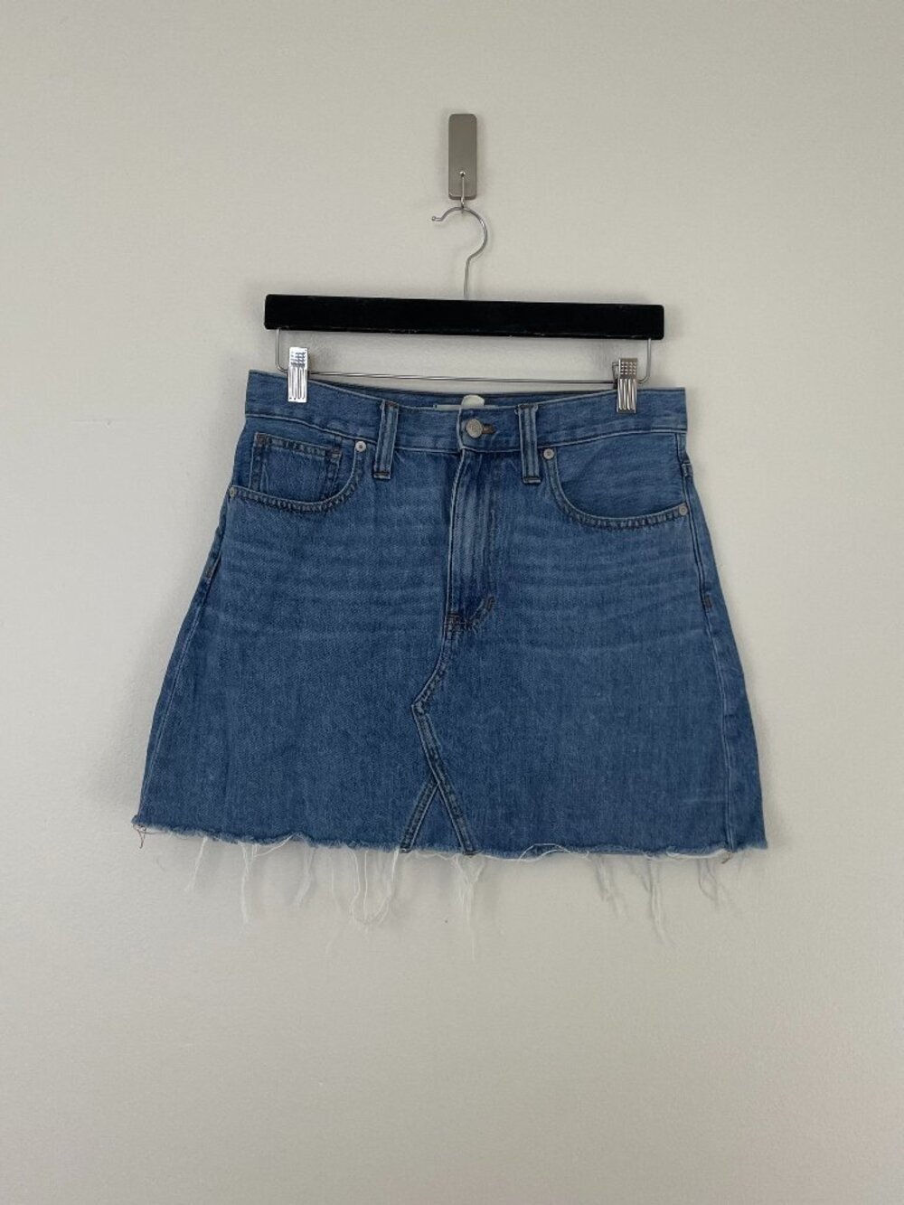 Madewell Rigid Denim A-Line Mini Skirt in Lakeline Wash Size 28